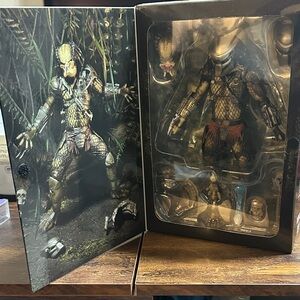 NECA - Predator Jungle Hunter
